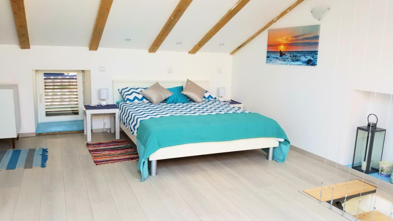 Apartment Vrbenka Vrbnik Eksteriør bilde