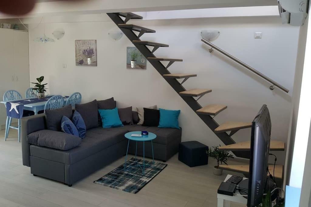 Apartment Vrbenka Vrbnik Eksteriør bilde